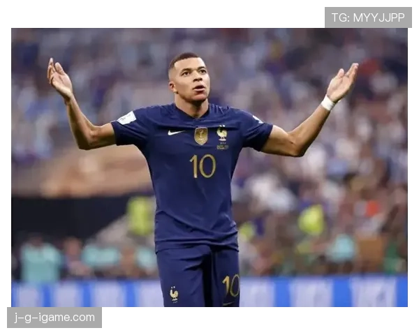 姆巴佩闪耀欧洲杯:速度与技术的完美结合引领法国队前行 姆巴佩闪耀欧洲杯:速度与技术的完美结合引领法国队前行