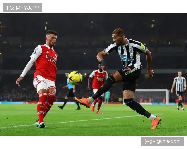 英超焦点战上演惊天逆转,关键战役点燃争冠悬念 英超焦点战上演惊天逆转,关键战役点燃争冠悬念