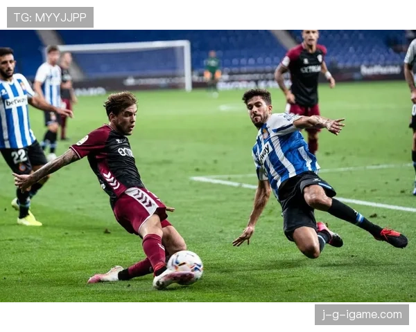 西甲西乙升级附加赛激战正酣,多支球队强势冲击顶级联赛席位 西甲西乙升级附加赛激战正酣,多支球队强势冲击顶级联赛席位