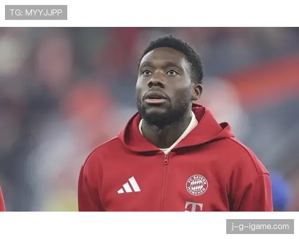 戴维斯成防线突破利器，逼抢效率飙升表现抢眼