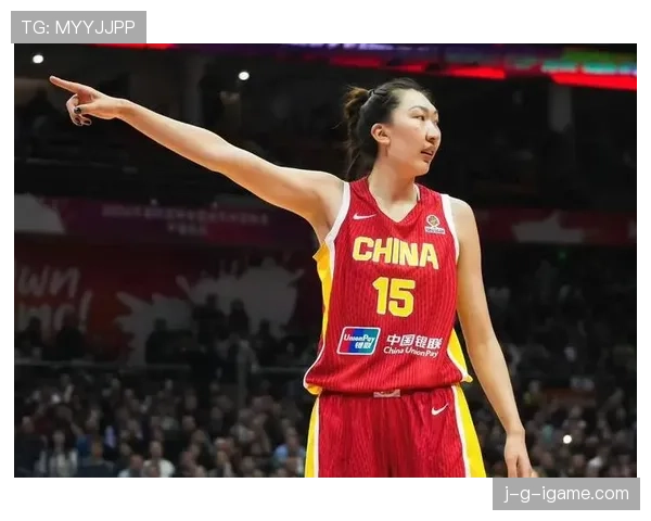 韩旭训练完直接啃鸡腿，这自律和放纵切换也太丝滑了